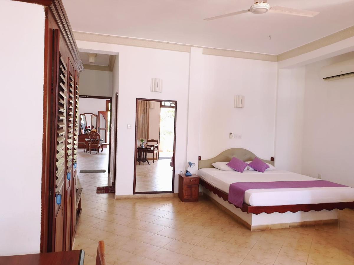 Oasey Ayurveda Hotel Bentota Exterior photo